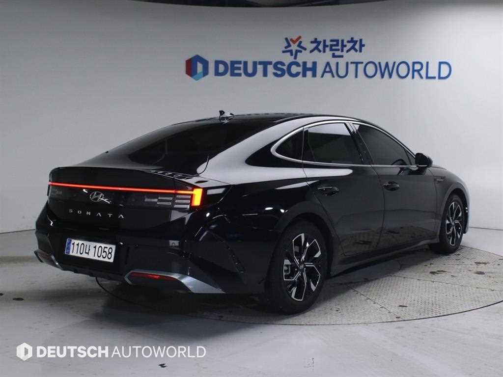 HYUNDAI Sonata - Vista 2