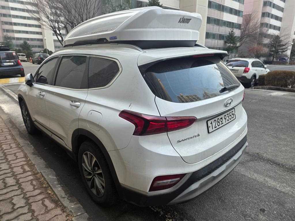 HYUNDAI Santa Fe - Vista 6
