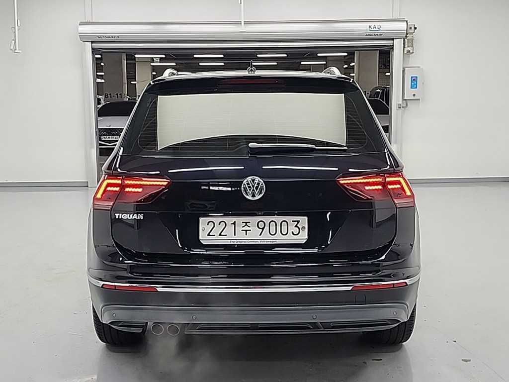 Volkswagen Tiguan - Vista 4