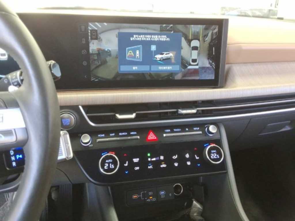 HYUNDAI Sonata - Vista 12