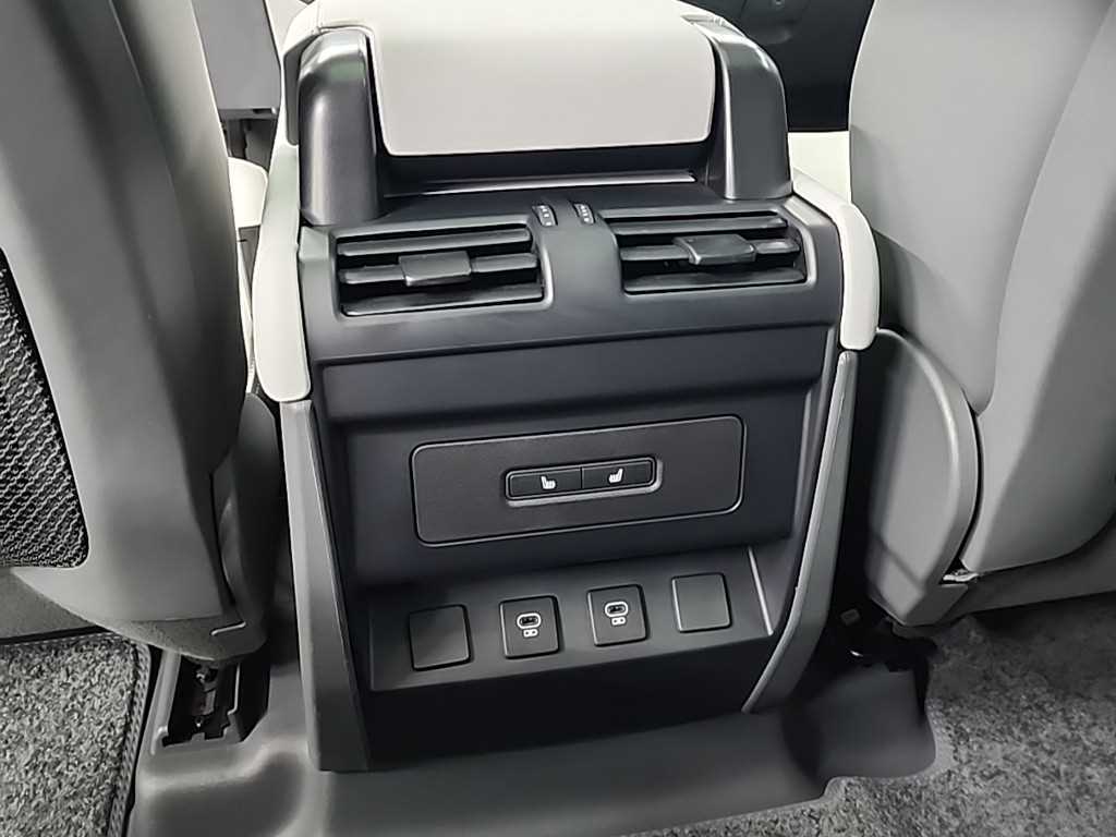 Land Rover Defender 2025 Negro - Importación desde Corea - HF Imports Iquique - Foto 13