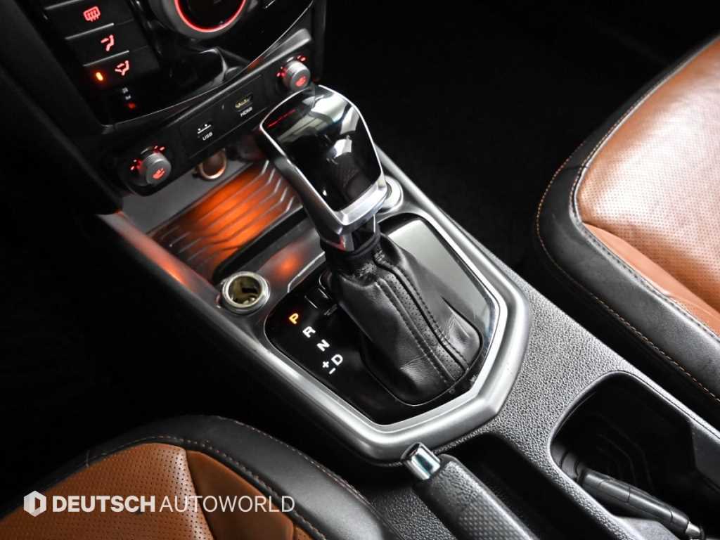 Ssangyong Tivoli - Vista 9