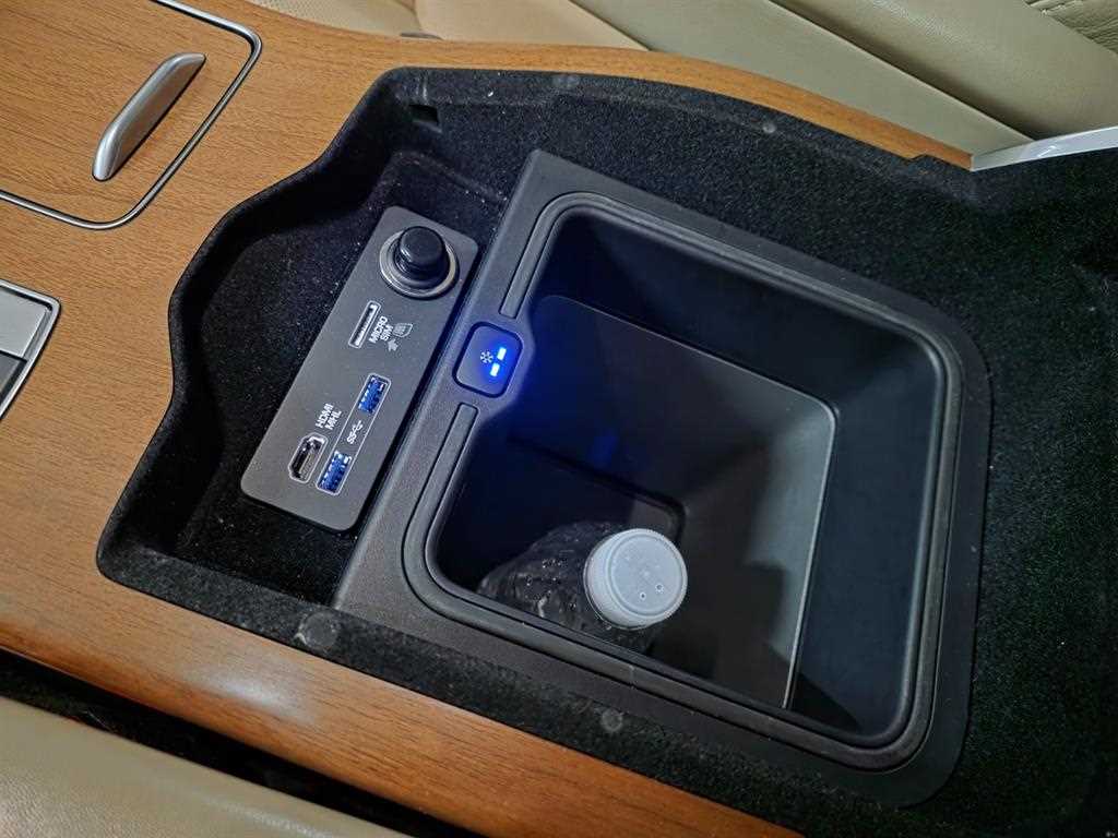 Land Rover Range Rover 2018 Negro - Importación desde Corea - HF Imports Iquique - Foto 16