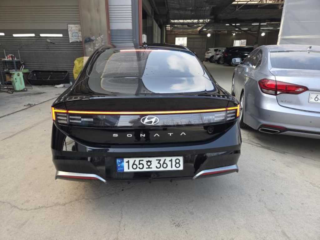HYUNDAI Sonata - Vista 4