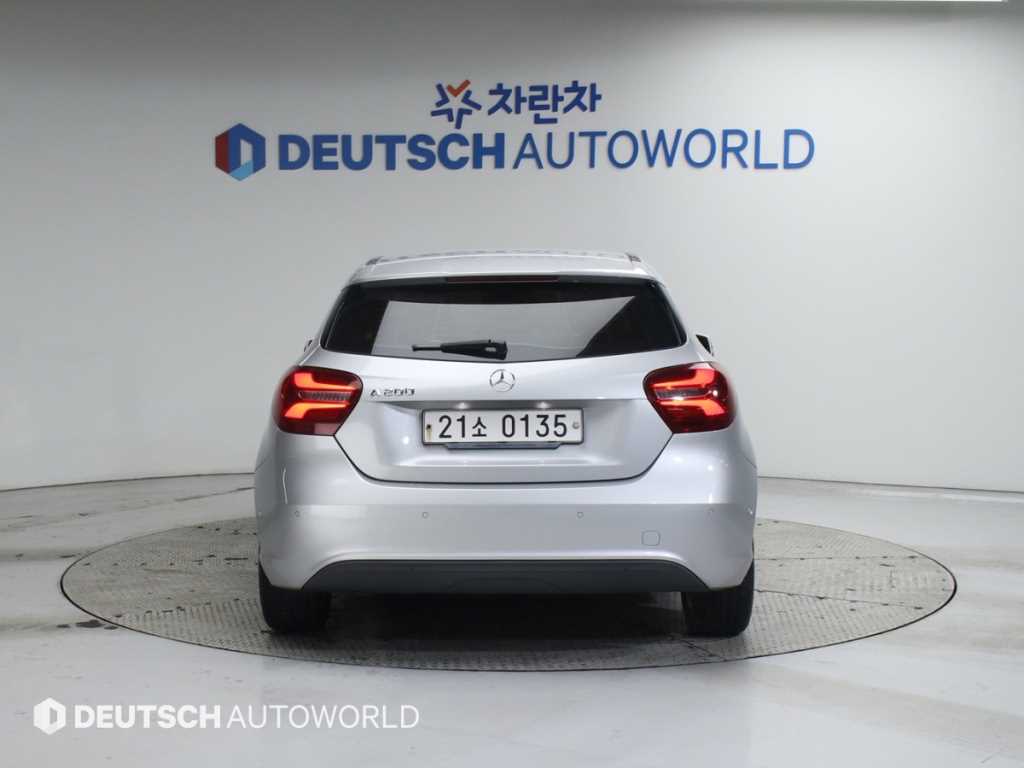 Mercedes Benz A Class - Vista 4