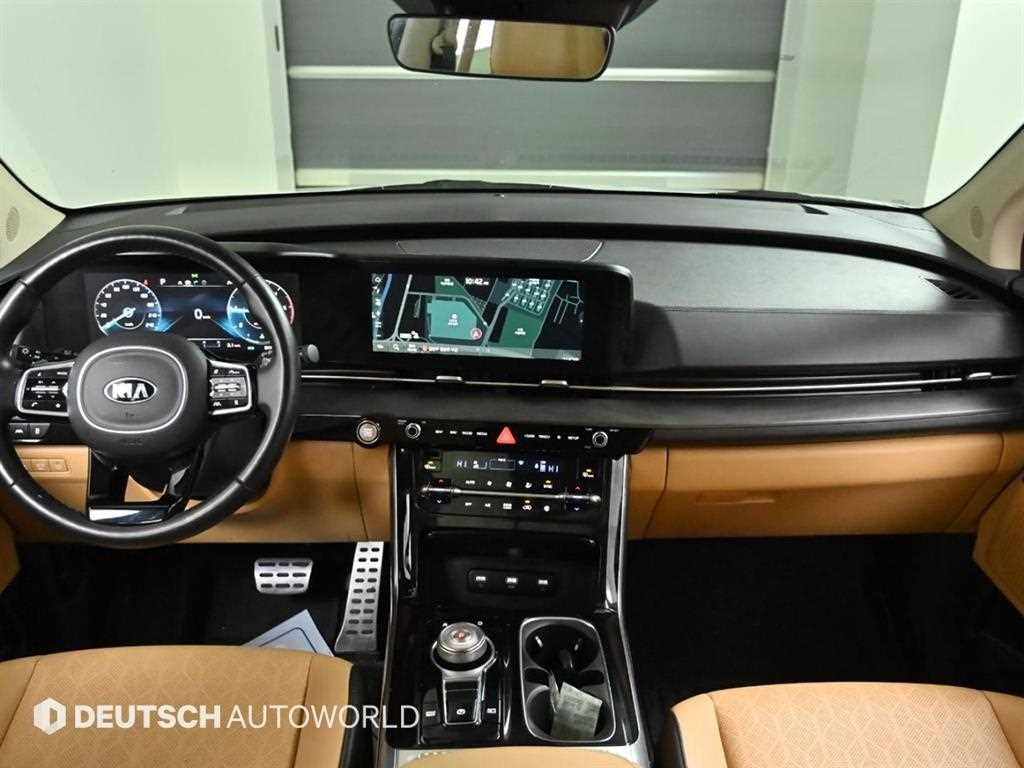 KIA Carnival - Vista 7