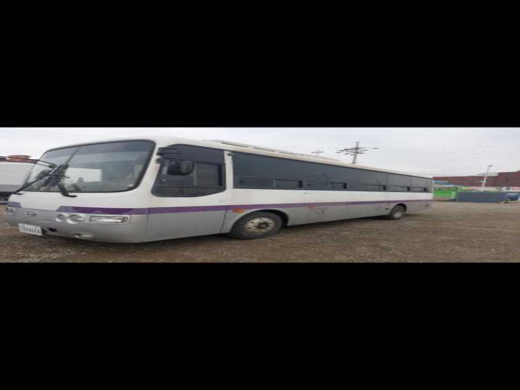 medium and large bus Medium-sized Hyundai Bus - Vista 4