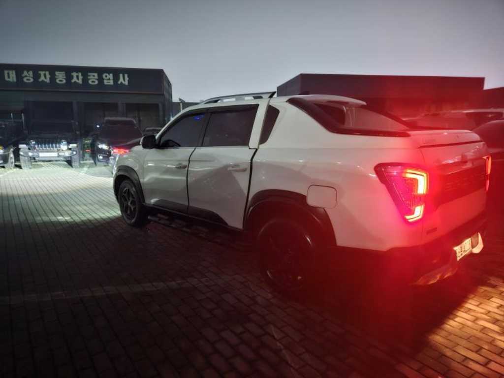 Ssangyong Rexton - Vista 4