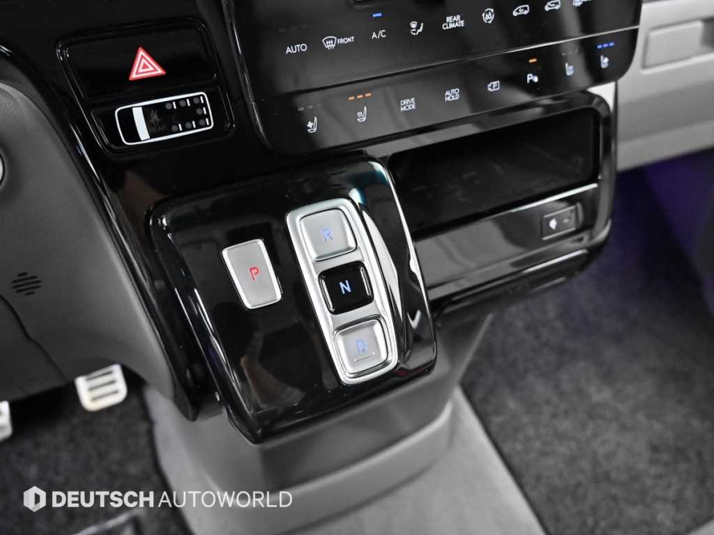 HYUNDAI Staria - Vista 9