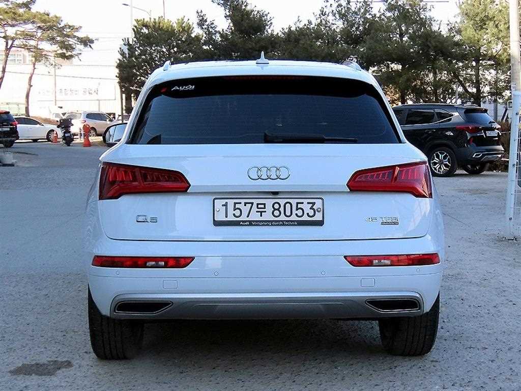 Audi Q5 - Vista 5