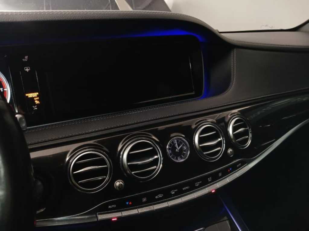 Mercedes Benz S Class - Vista 12