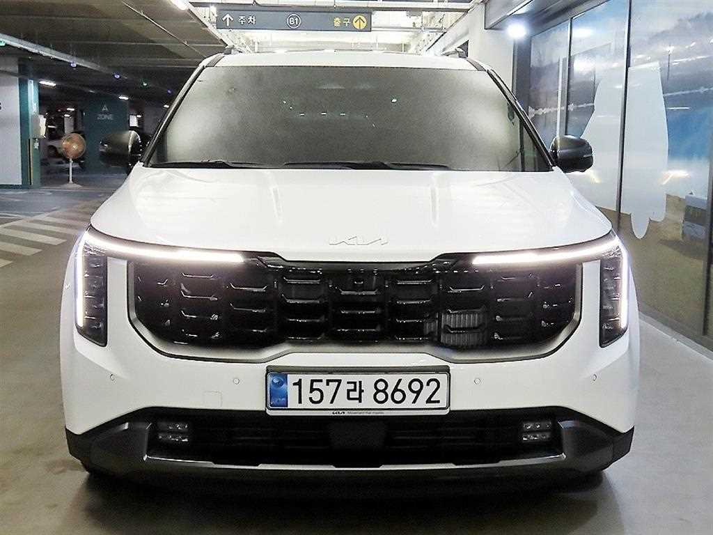 KIA Carnival - Vista 2