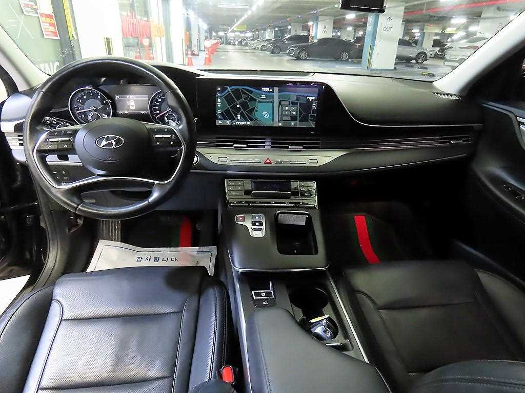 HYUNDAI Grandeur - Vista 10