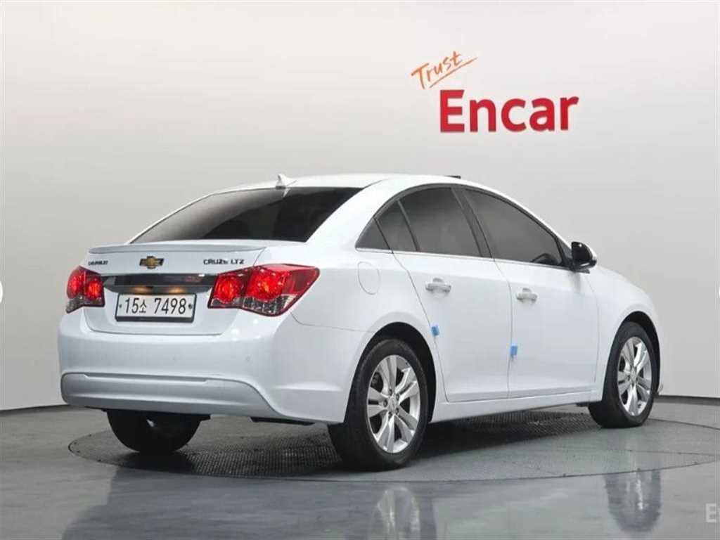 Chevrolet Cruise - Vista 4