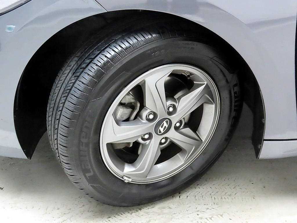 HYUNDAI Avante 2017 Gris - Importación desde Corea - HF Imports Iquique - Foto 19