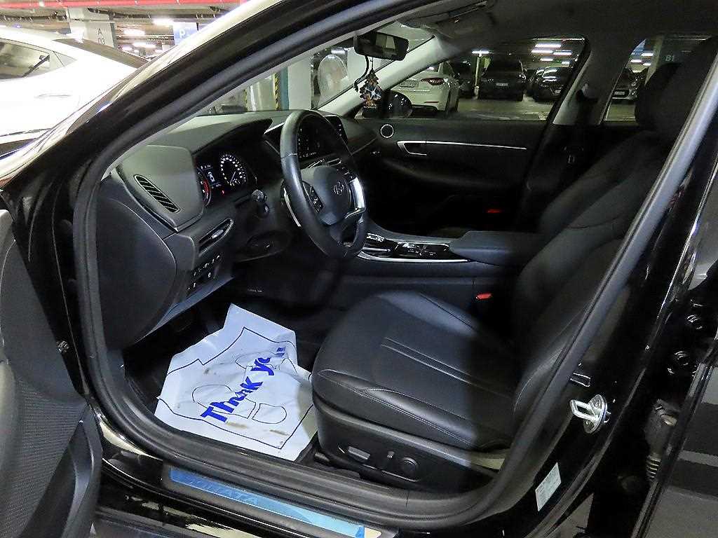 HYUNDAI Sonata - Vista 6