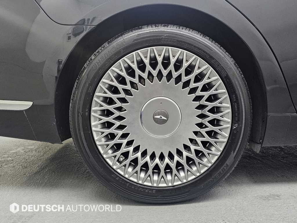 Genesis G90 - Vista 5