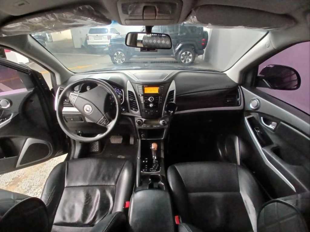 Ssangyong Korando - Vista 6