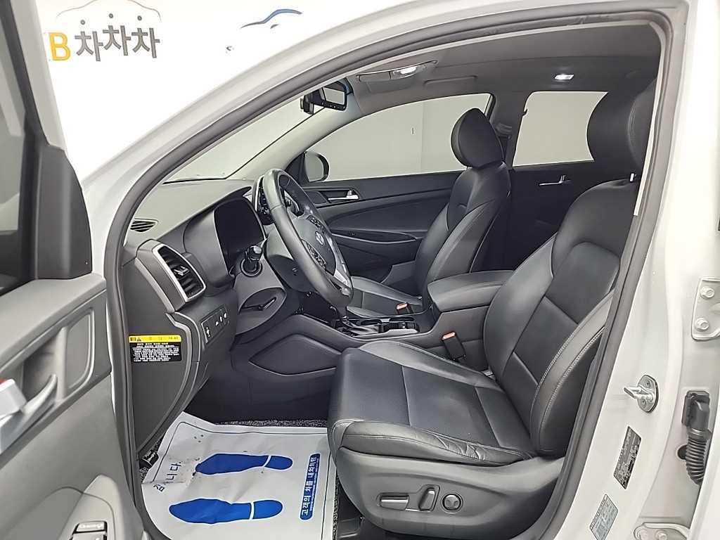 HYUNDAI Tucson - Vista 11