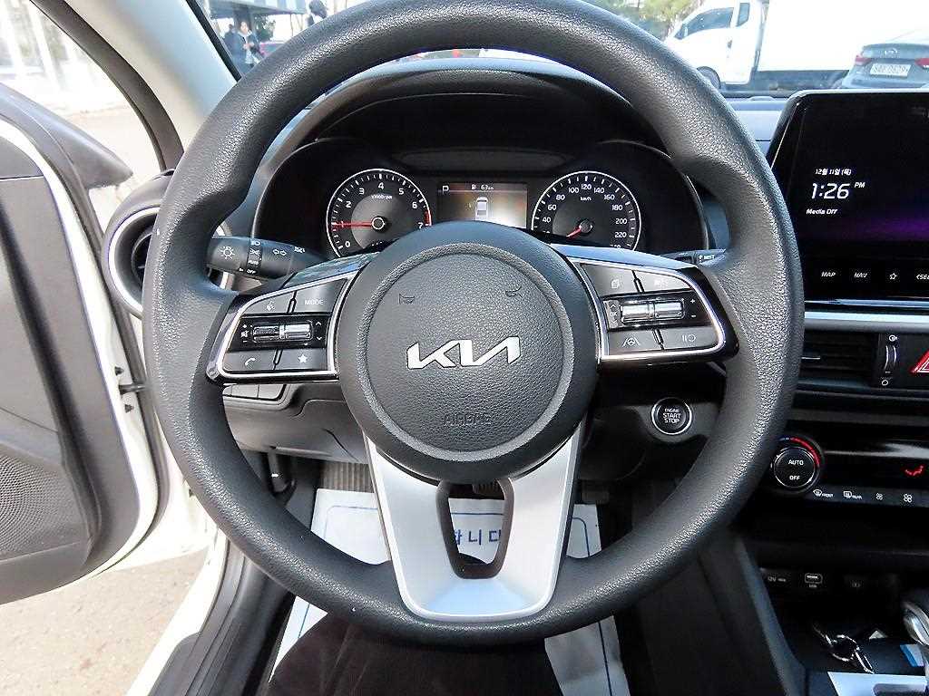 KIA K3 - Vista 8
