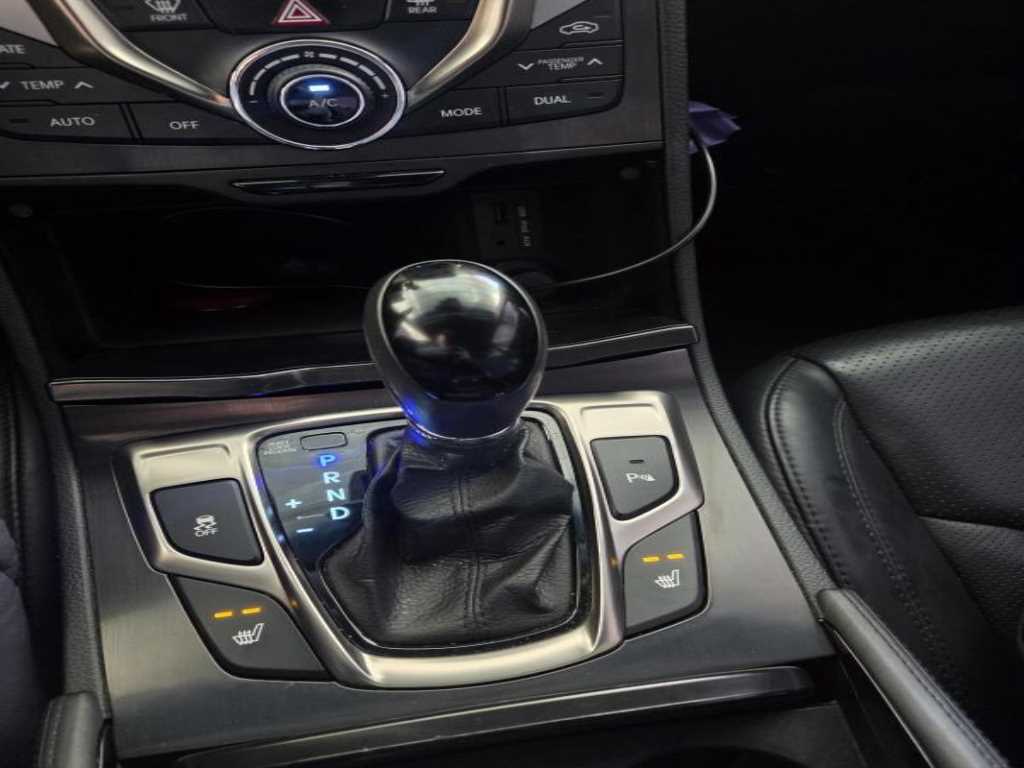 HYUNDAI Grandeur - Vista 8