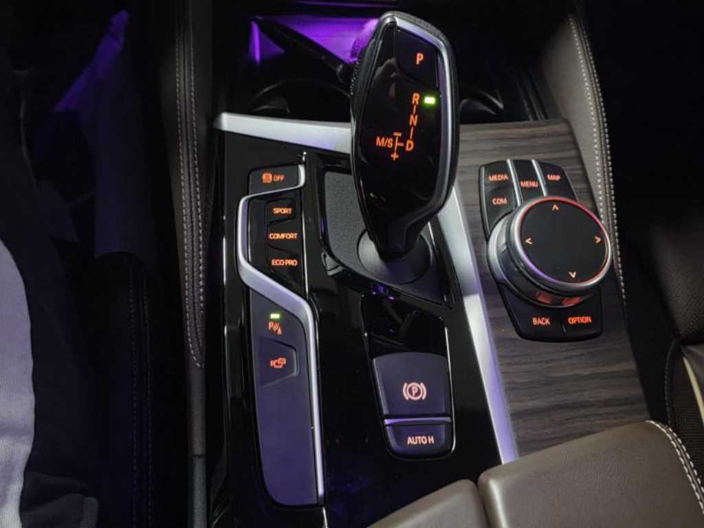 BMW 5 Series - Vista 11