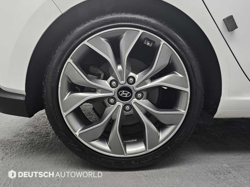 HYUNDAI i30 - Vista 5