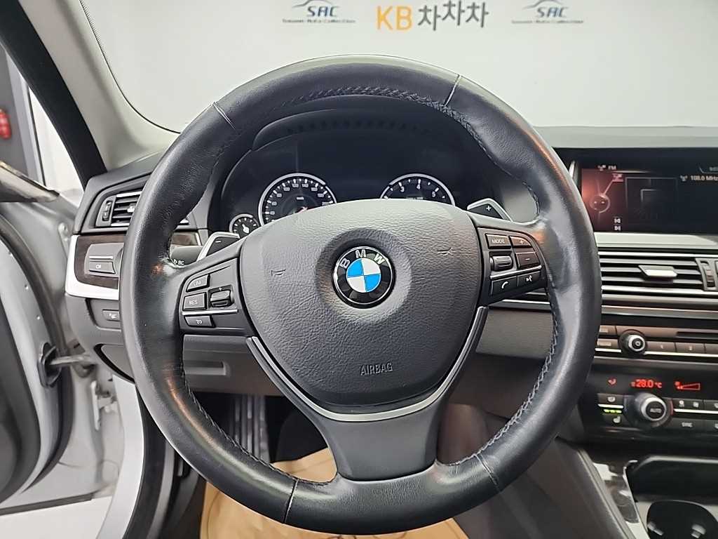 BMW 5 Series - Vista 9