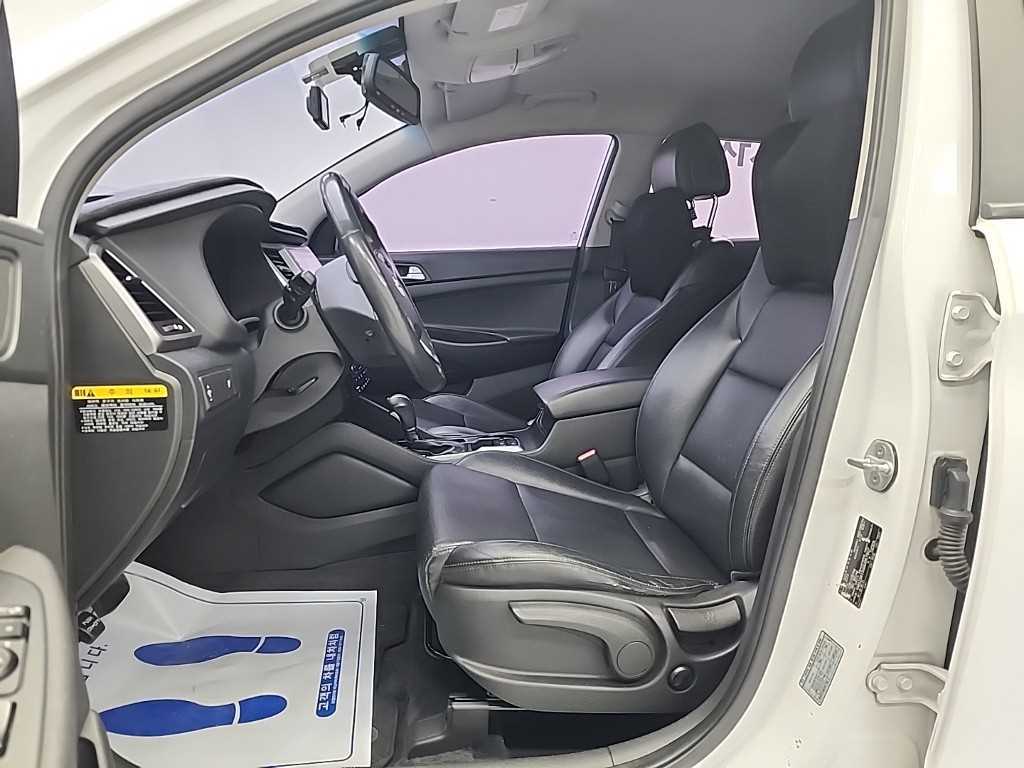 HYUNDAI Tucson - Vista 11