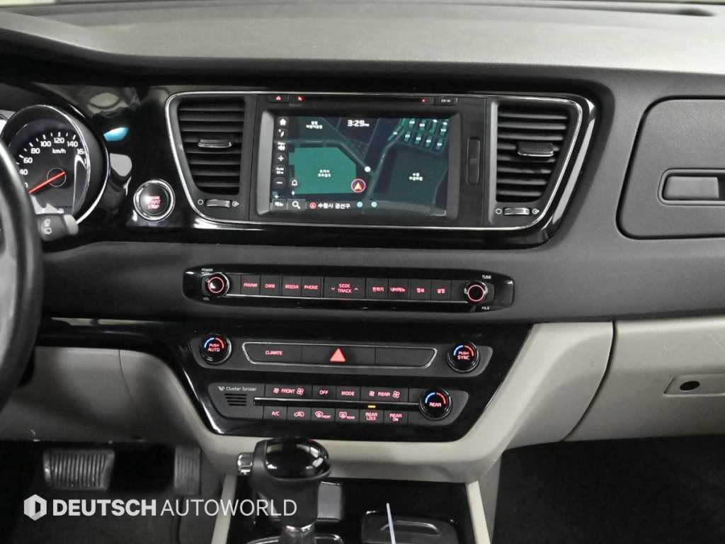 KIA Carnival 2016 Rojo - Importación desde Corea - HF Imports Iquique - Foto 14