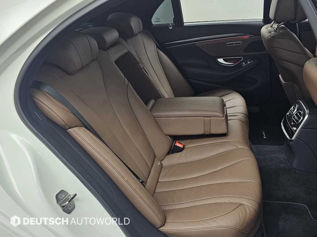 Mercedes Benz S Class - Vista 12