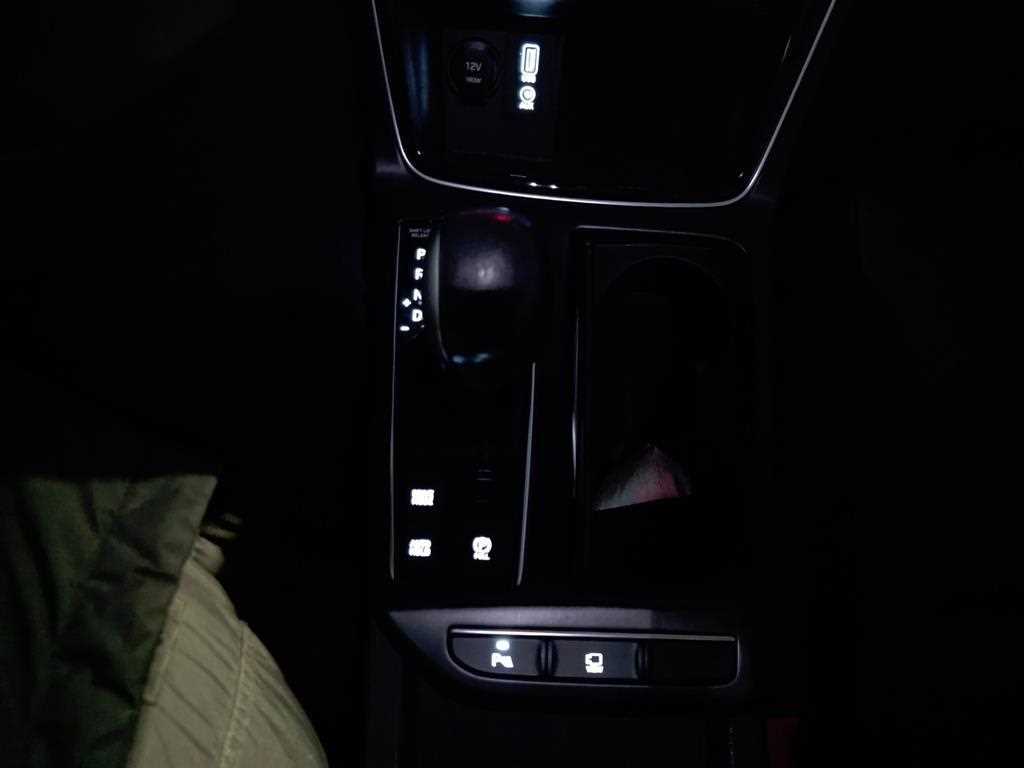 HYUNDAI Grandeur - Vista 12