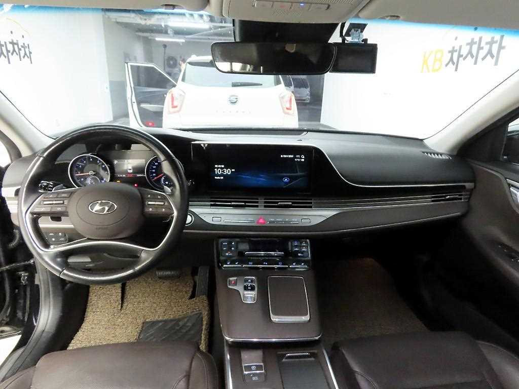 HYUNDAI Grandeur - Vista 6
