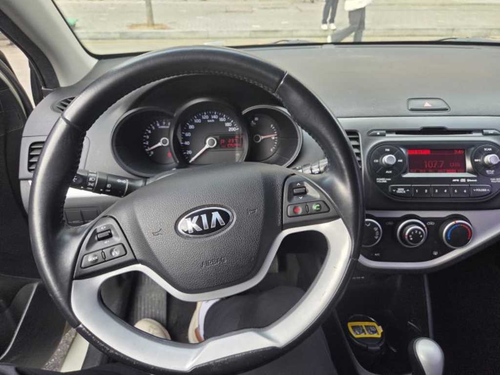 KIA Morning - Vista 4