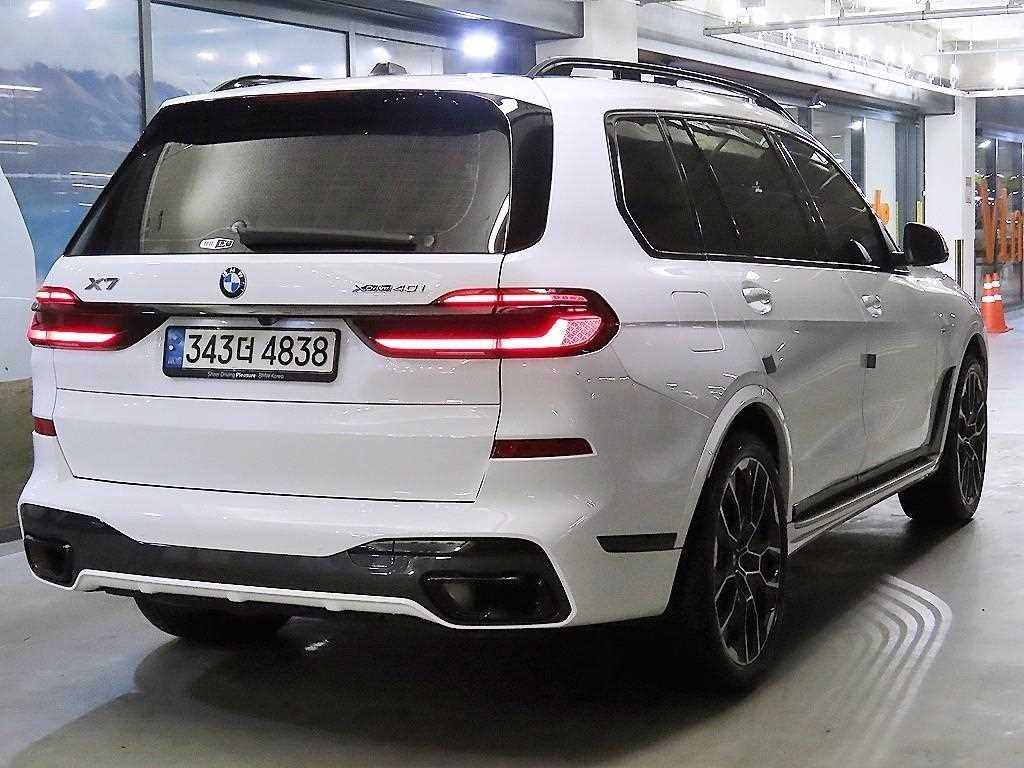 BMW X7 - Vista 4