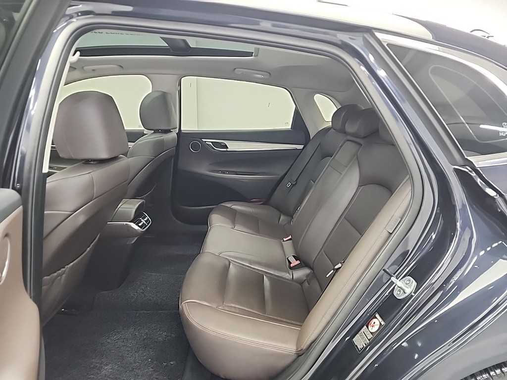 HYUNDAI Grandeur - Vista 12
