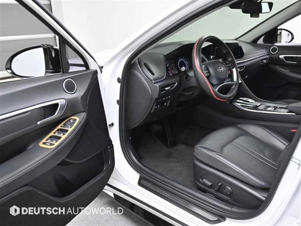 HYUNDAI Sonata - Vista 9