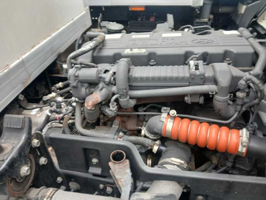 medium and large cargo truck 2015 Blanco - Importación desde Corea - HF Imports Iquique - Foto 17