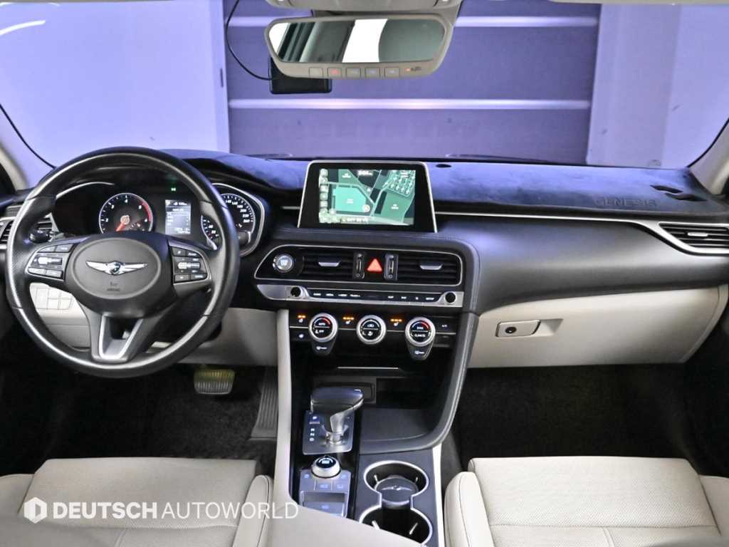 Genesis G70 - Vista 7