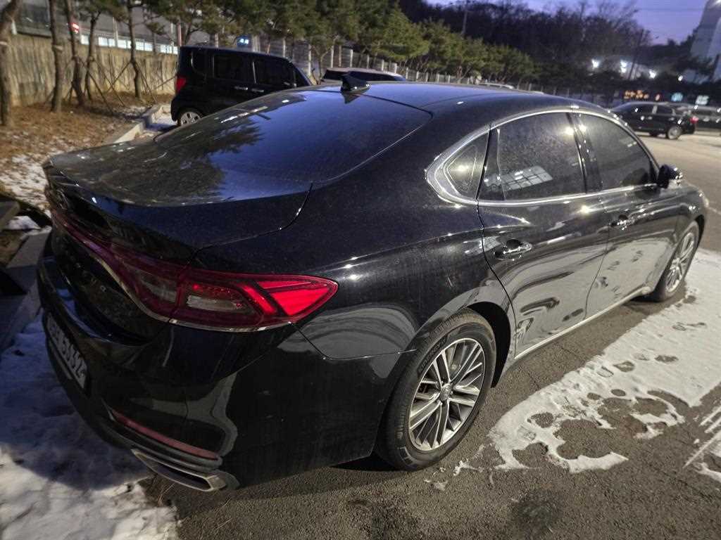 HYUNDAI Grandeur - Vista 4