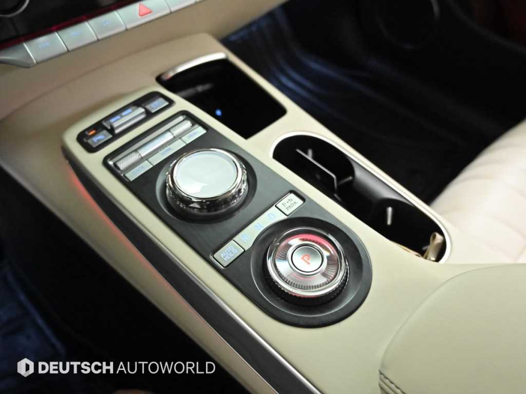 Genesis GV70 - Vista 9