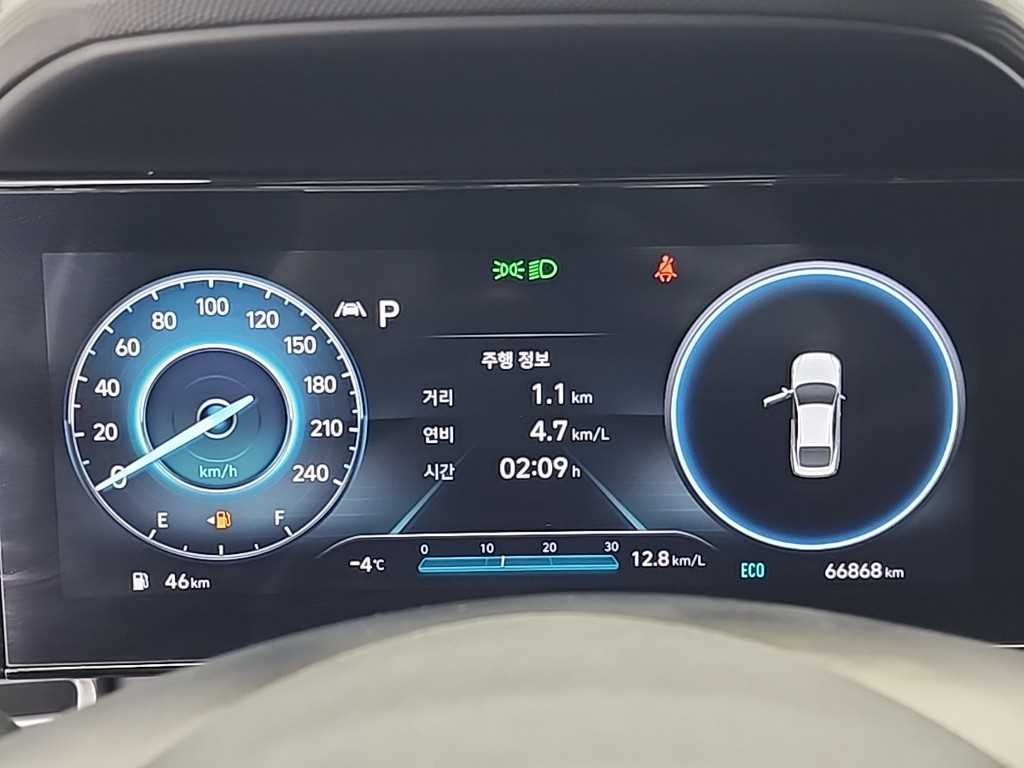 HYUNDAI Avante - Vista 6