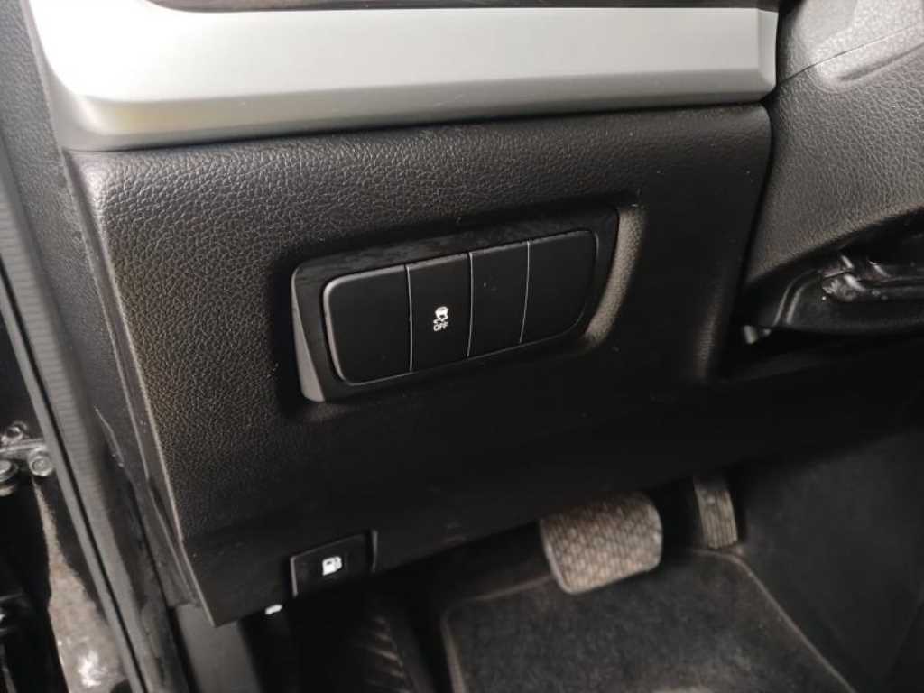 Ssangyong Korando - Vista 12