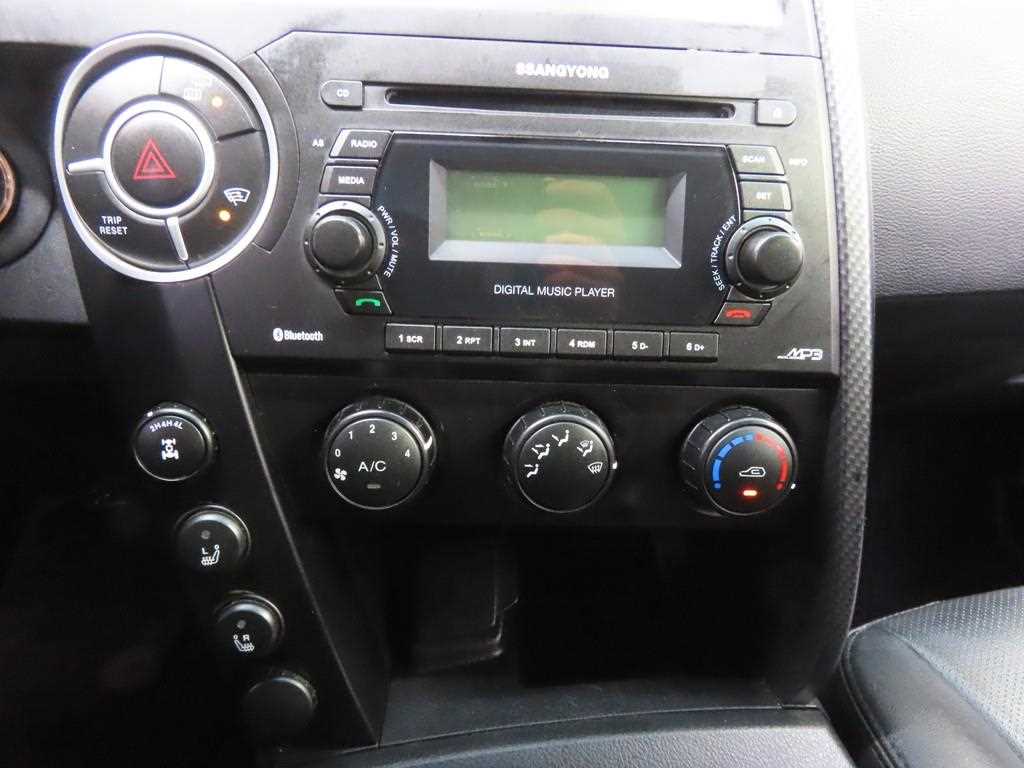 Ssangyong Korando - Vista 12