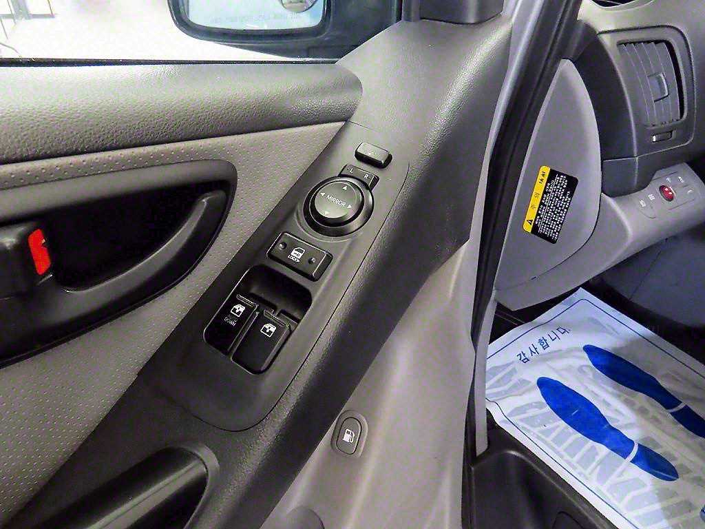 HYUNDAI Starex 2016 - Importación desde Corea - HF Imports Iquique - Foto 17