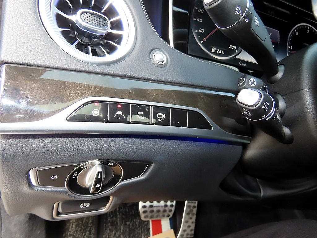 Mercedes Benz S Class - Vista 11