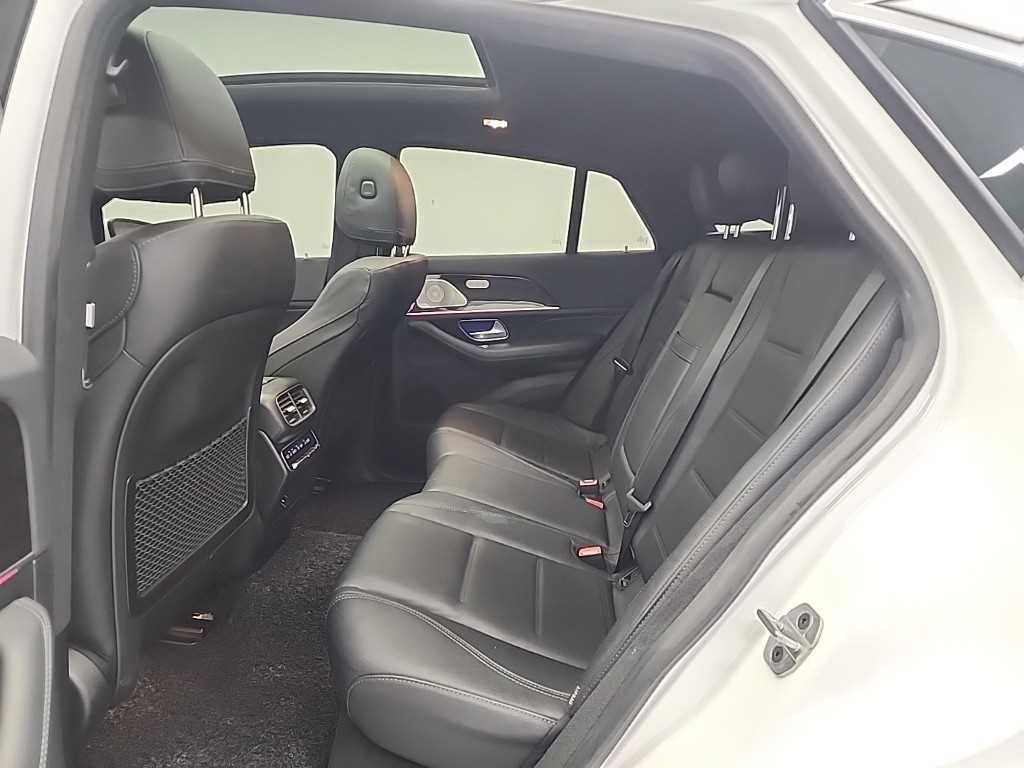 Mercedes Benz GLE Class - Vista 12