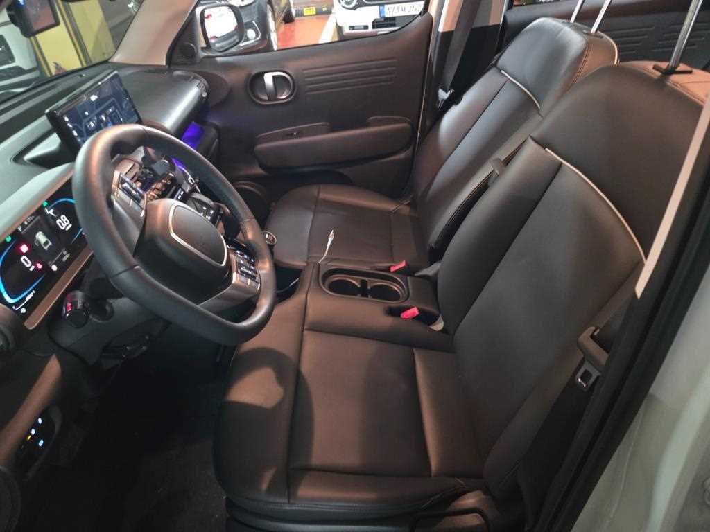 HYUNDAI Casper - Vista 8