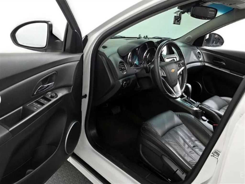 Chevrolet Cruise - Vista 9