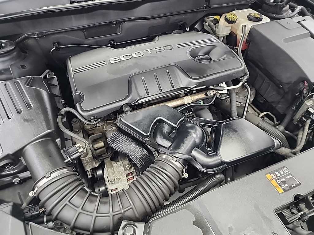 Chevrolet Malibu - Vista 5